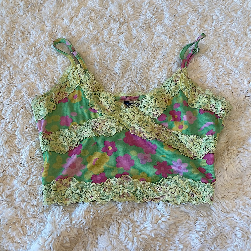 Flower lace crop top/ bra💐